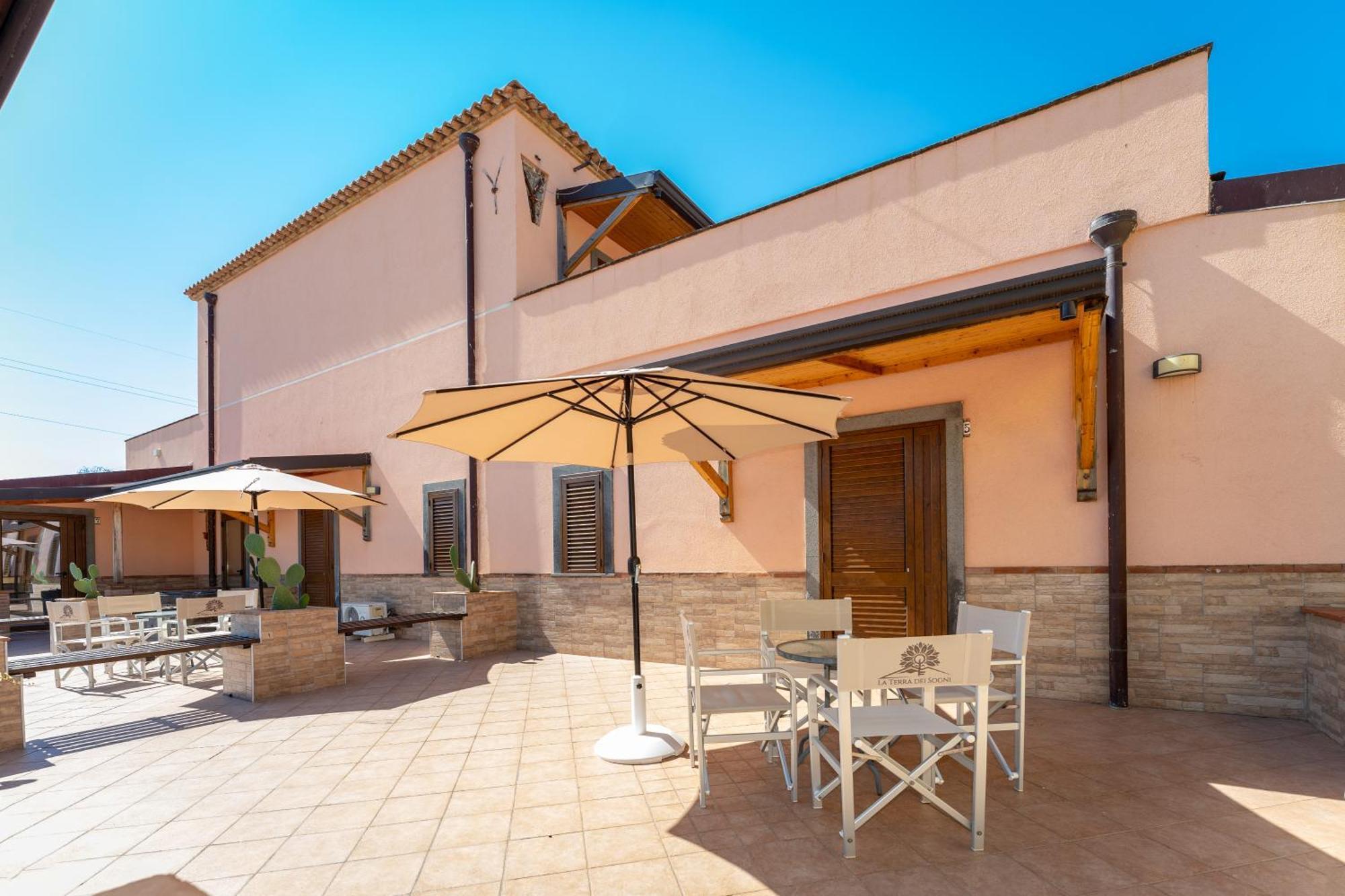 פיומפרדו די סיציליה La Terra Dei Sogni Country Hotel מראה חיצוני תמונה